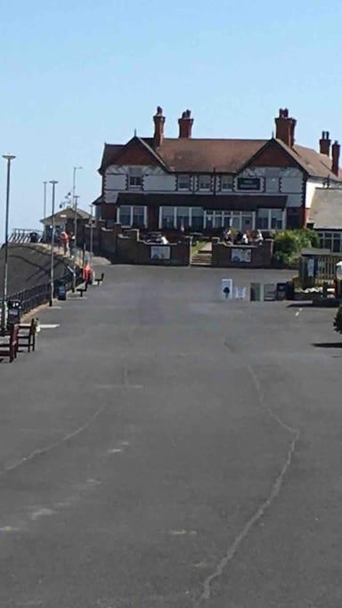 Sandy'S Cosy Cottage Hornsea Exterior photo